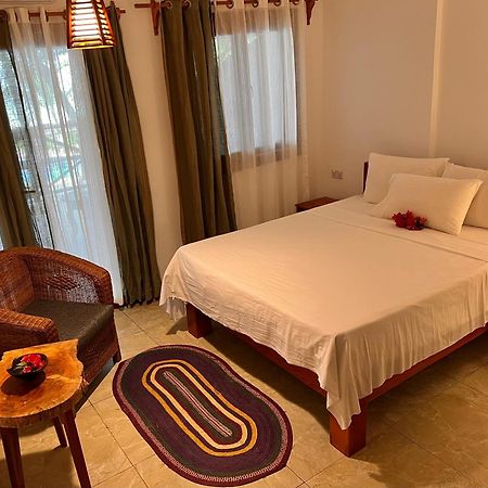 Stone Resort 吉汶瓦 外观 照片